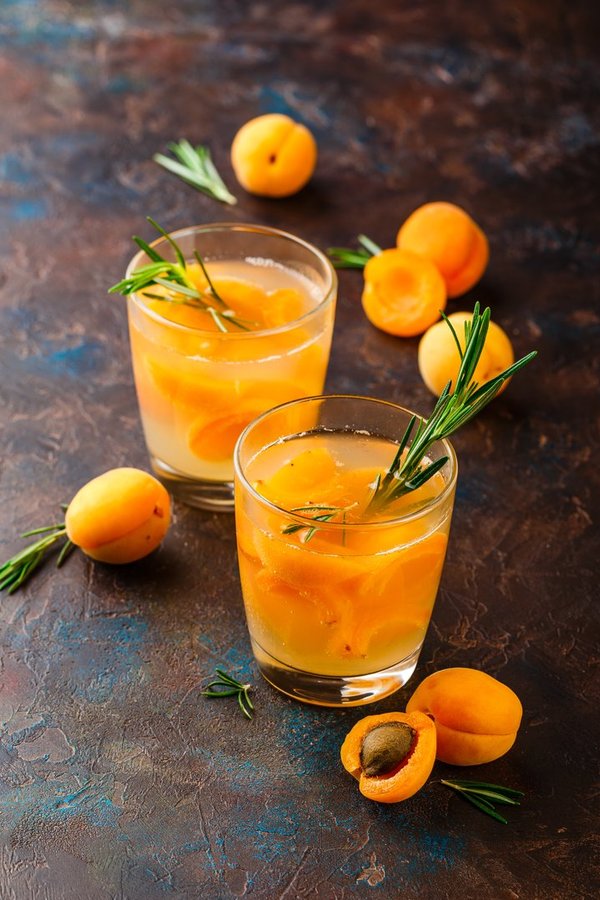 Apricot Spritz