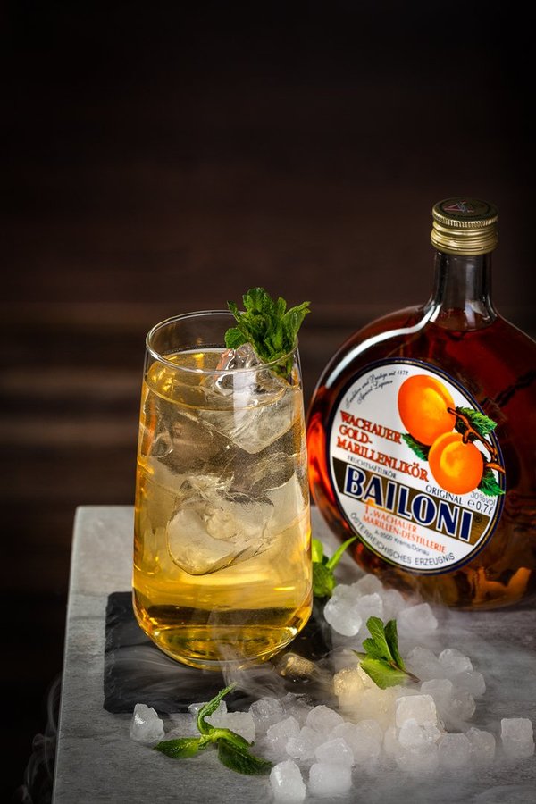 Apricot-Vermouth Cocktail